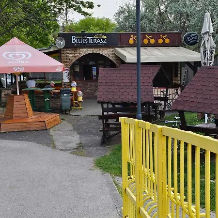 Yellow Bridge Vendeghaz Гардонь