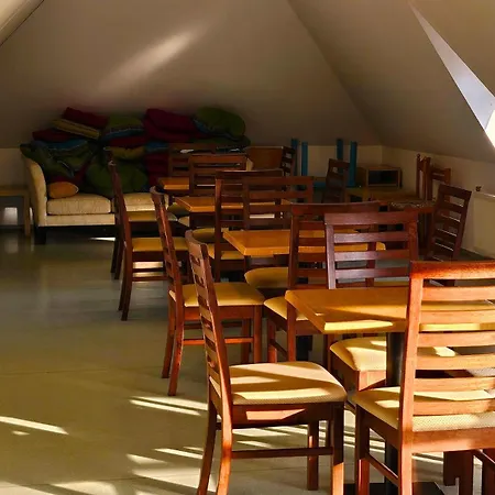 Yellow Bridge Vendeghaz Гардонь