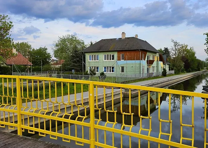 Vandrerhjem Yellow Bridge Vendeghaz